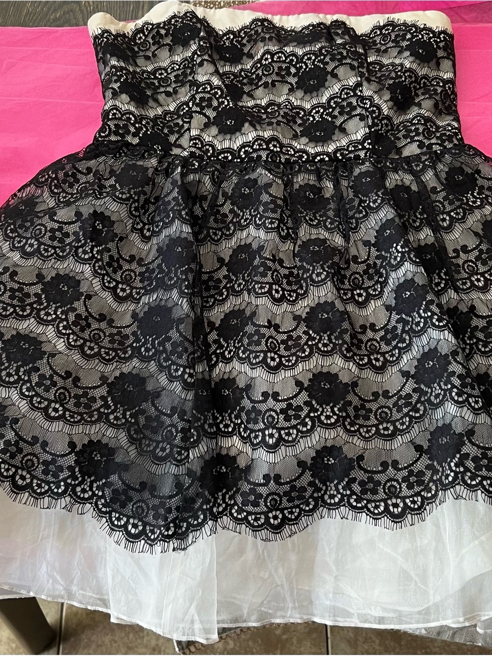 XXI formal  Black and White Strapless Lace Party Dress